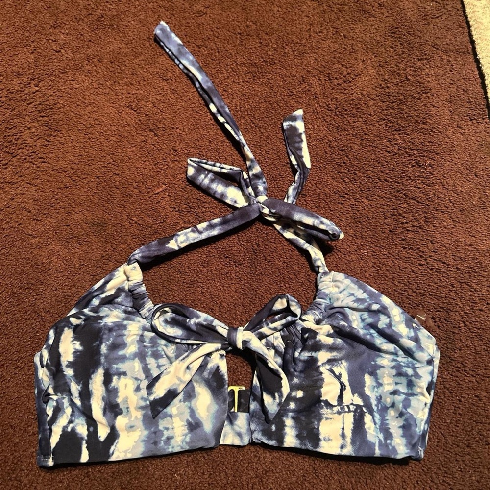 Time and Tru Blue Tie-Dye Crop Top
